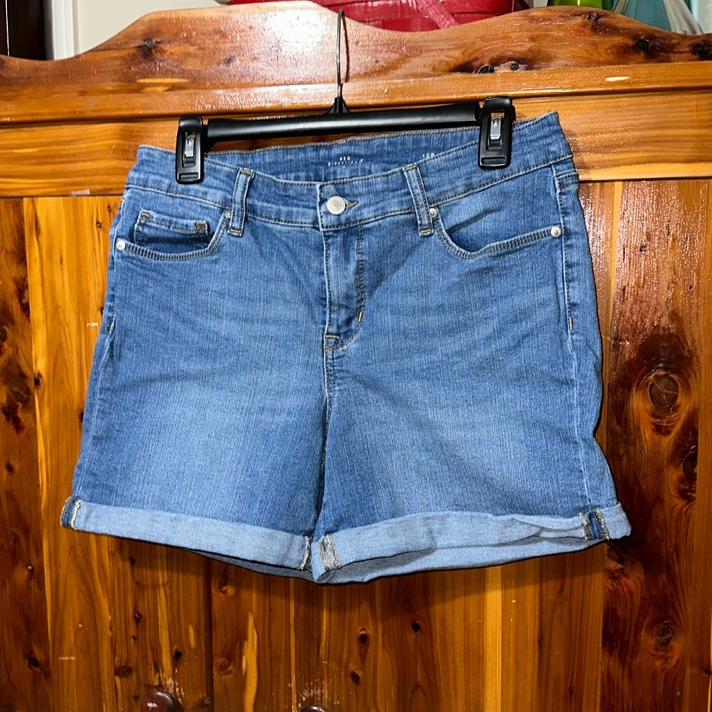 New Directions Blue Jean Shorts Size 10